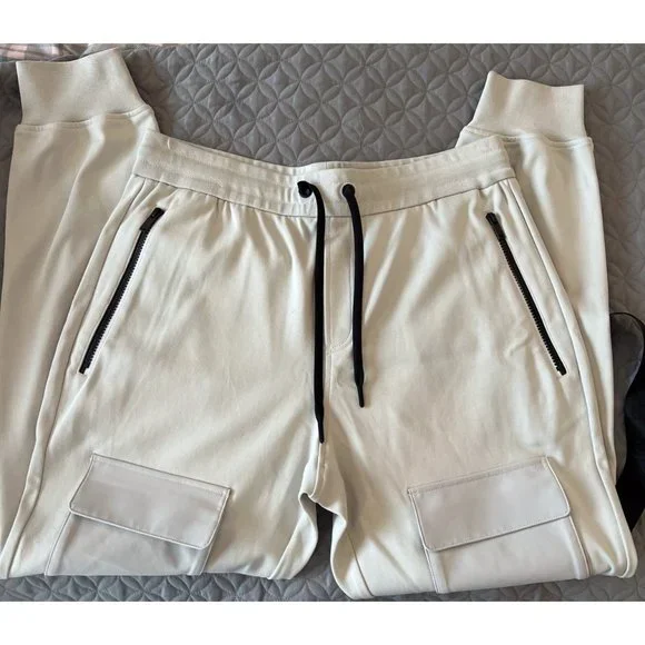 Men's Moose Knuckles Perido Cargo Joggers - Picture 8 of 15